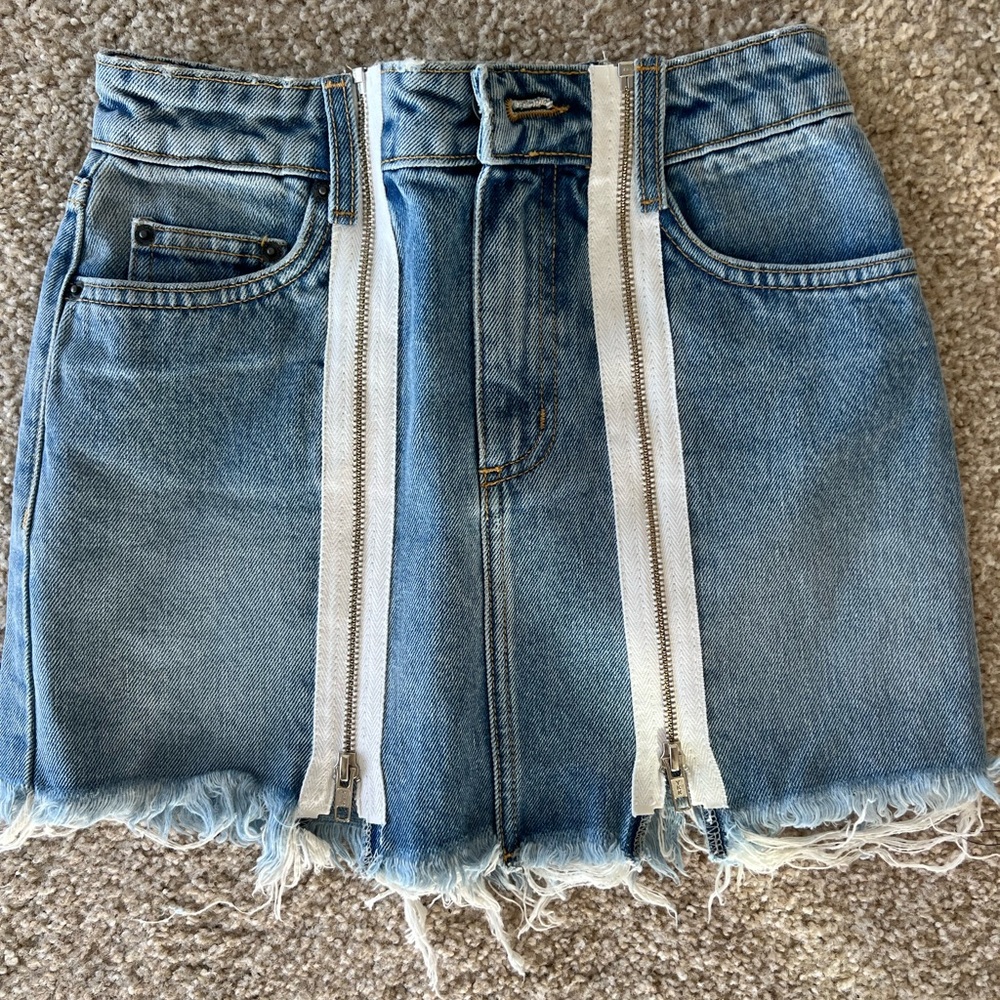 CARMAR skirt NWOT